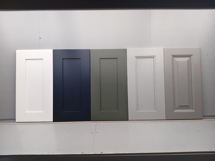 Shaker cabinet door samples